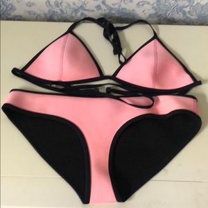 Triangl bathing suit size L